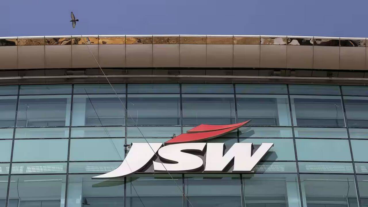 JSW and SAIC discuss capital infusion to scale MG capacity