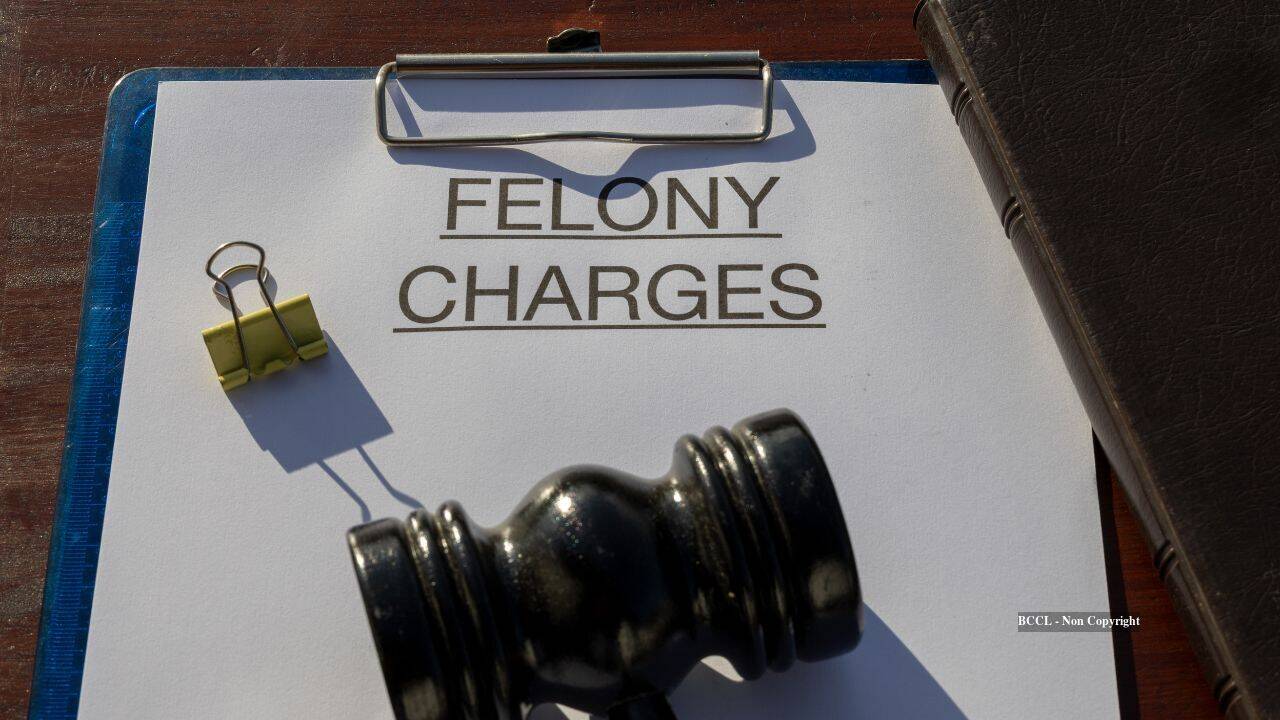 Texas officer indicted on 100 felony counts after 45,000 database searches
