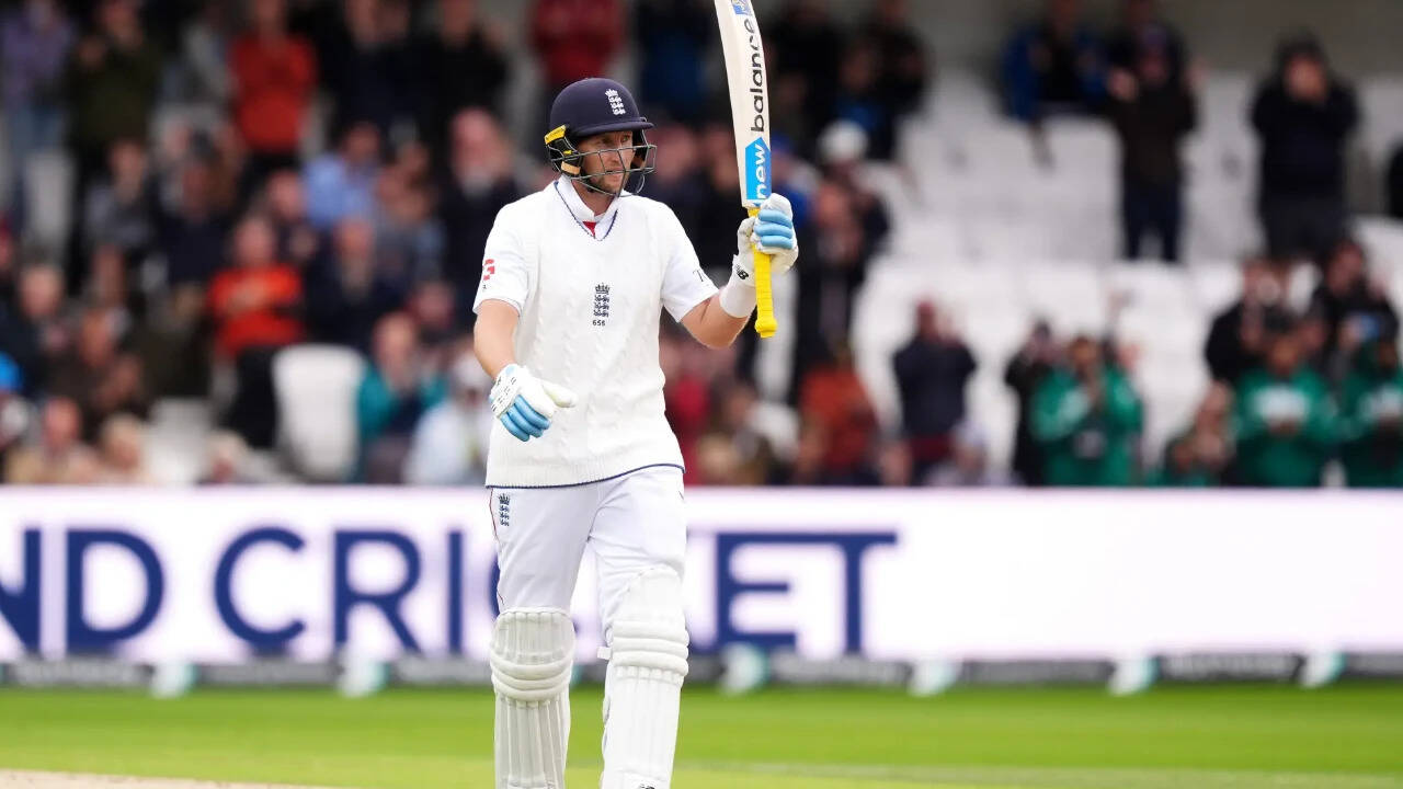 Joe Root scripts history vs Pak at Lord’s, surpasses Ponting’s all-time record
