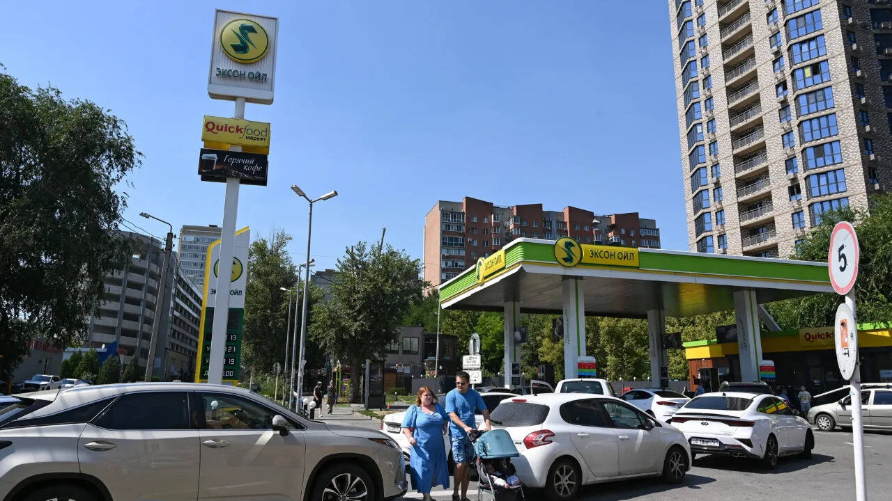 India becomes key petrol supplier to Russia amid attacks on refineries, fuel shortages