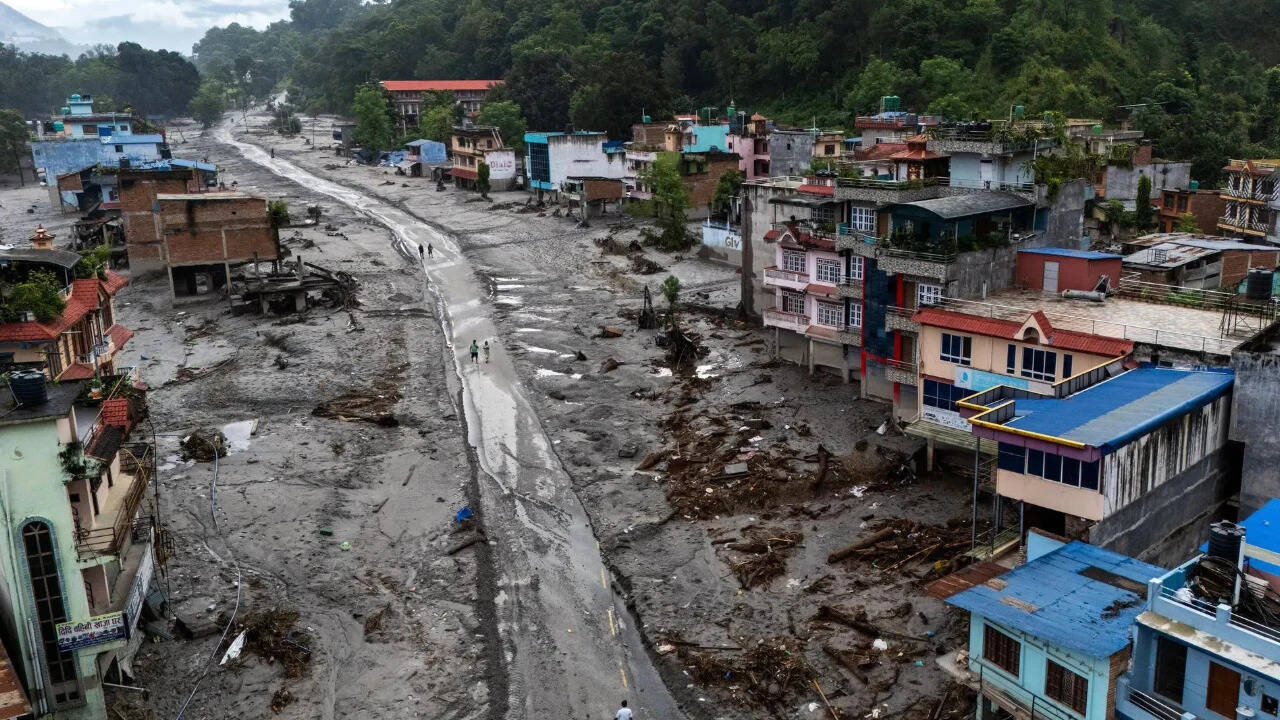 Nepal-Tibet floods: 750 dead, 20,000 deployed as rising rivers hamper rescue ops