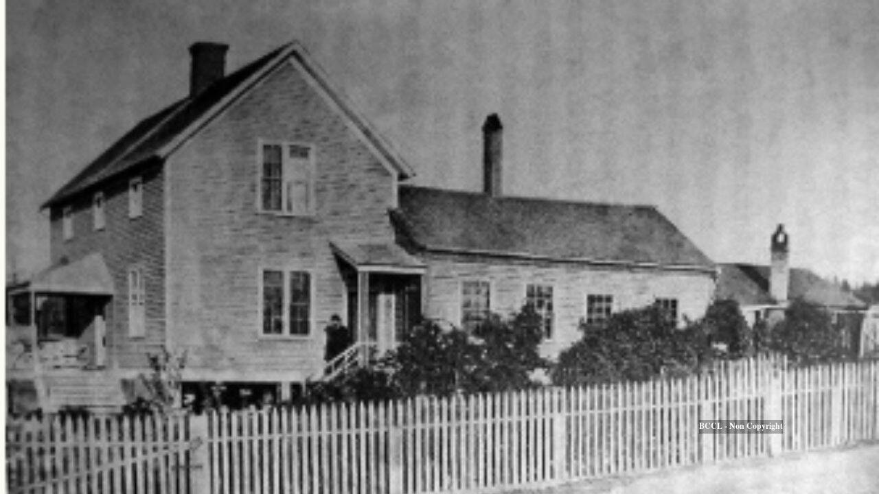 How a derelict 1866 Washington house was saved and restored over 14 years