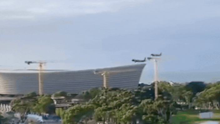 Just 41-46ft: Airlink jets’ dangerously low flypast over Cape Town stadium - Watch