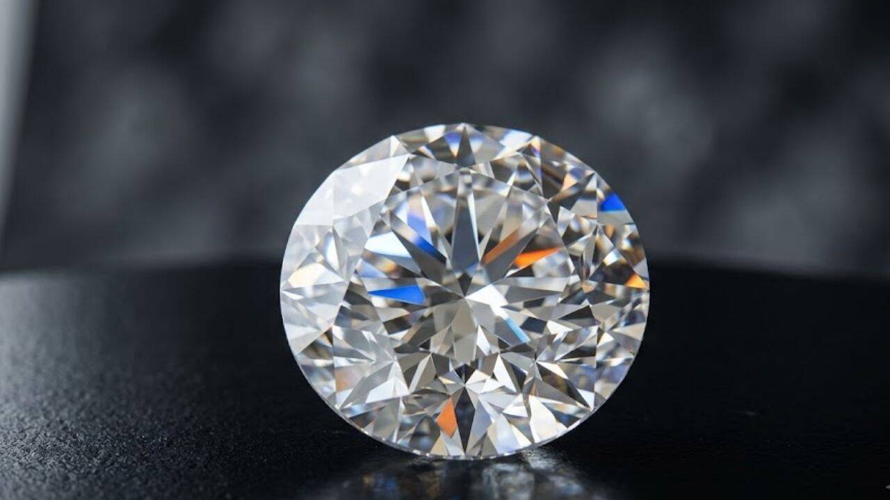 Ultrathin diamond membranes show strong piezoelectric electricity generation
