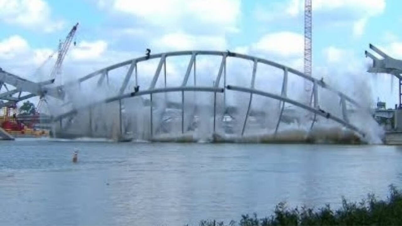 In 2016, Arkansas tried to blow up a 93-year-old bridge; it simply wobbled back