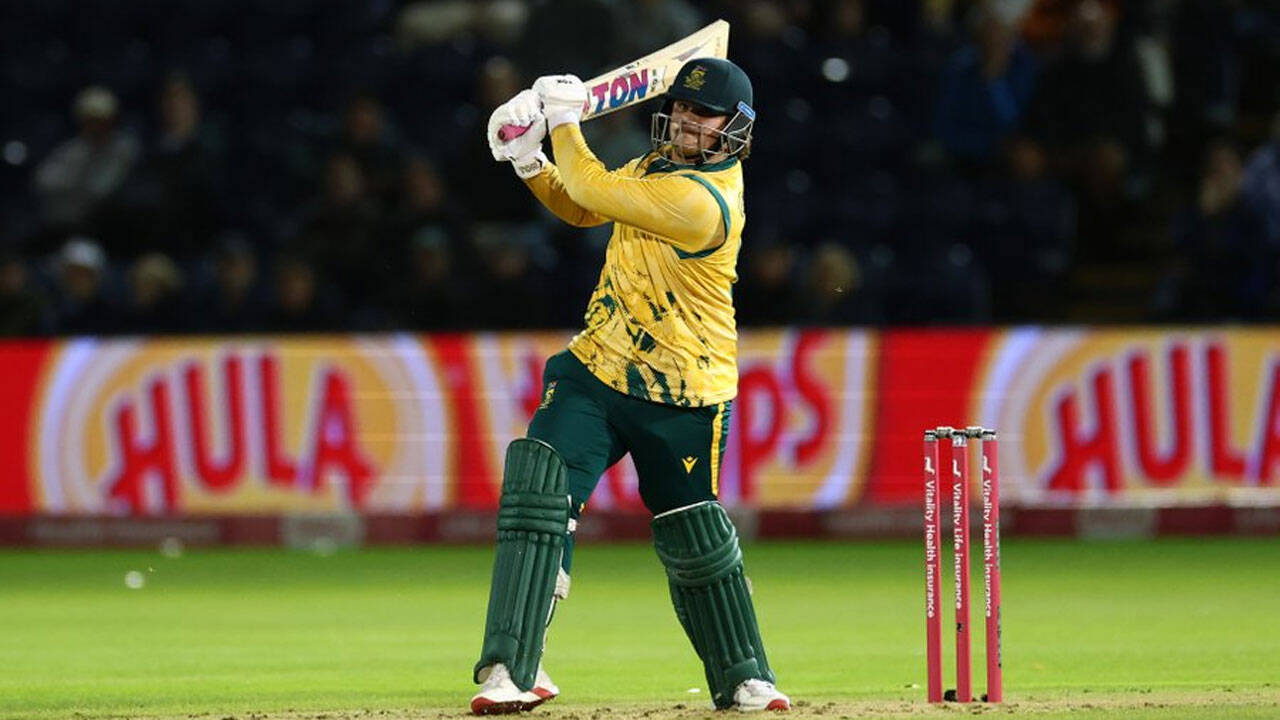 Pretorius stars as South Africa beat Zimbabwe again to strengthen tri-series campaign
