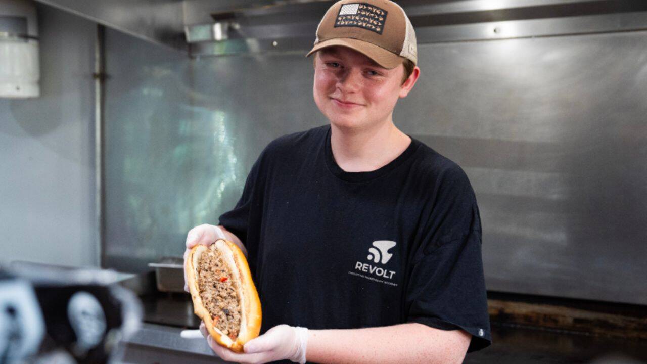 Pennsylvania teen, 16, opens second restaurant while still in high school
