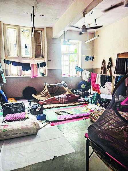 Policemen lived in Bhuleshwar BMC school for 5 years; issued notice to vacate, says civic official