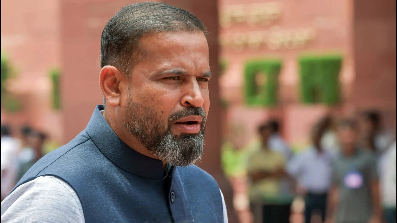 'Encroacher' remark hangs over Yusuf Pathan as he withdraws land dispute appeal