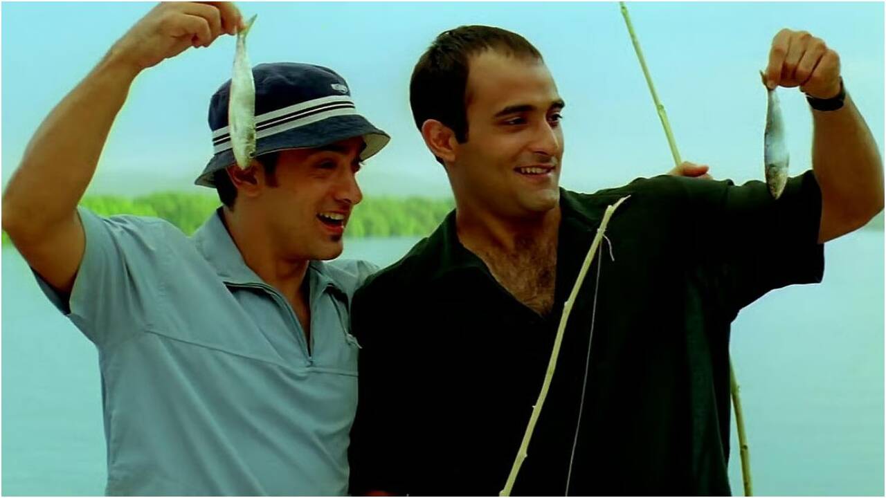 Aamir took 17 real xlaps: Farhan says the hits were for authenticity