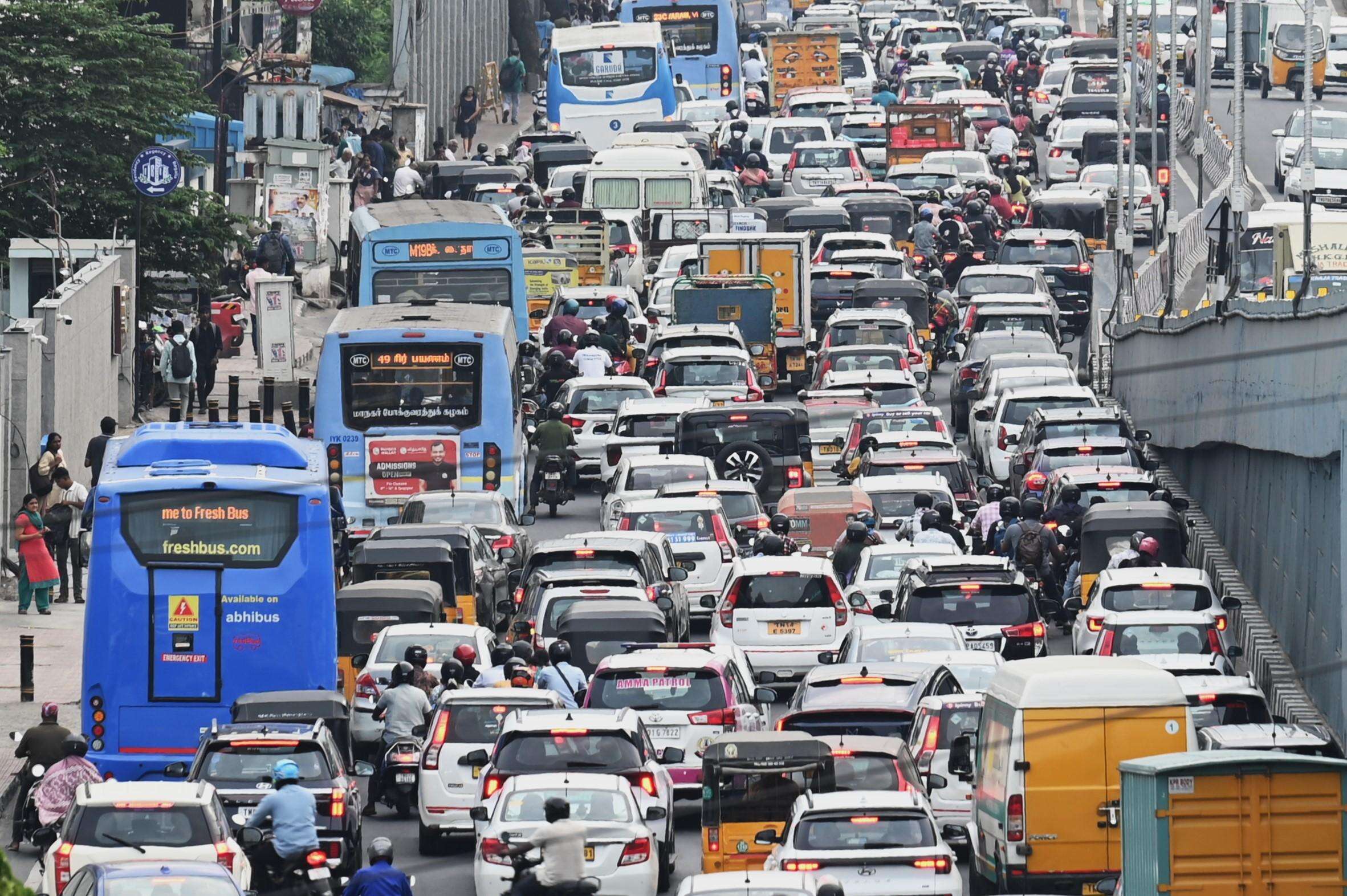 Key Chennai Stretch Grapples with Persistent Traffic Congestion