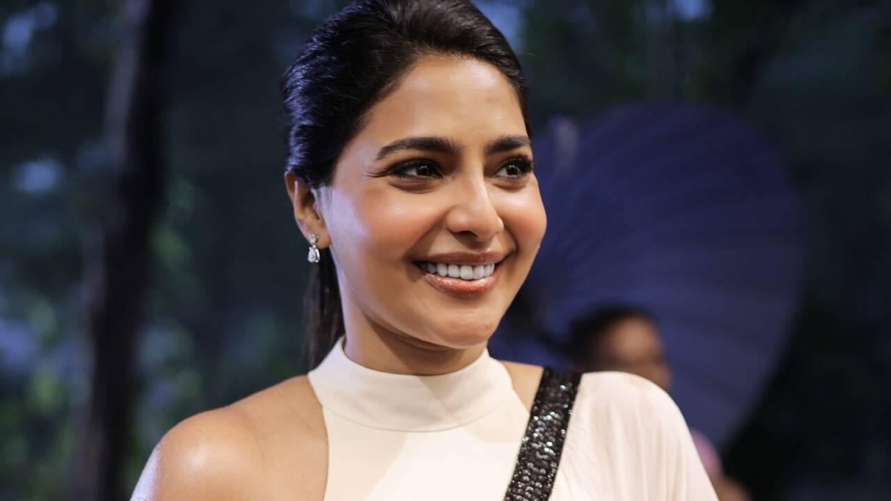 Aishwarya Lekshmi gets emotional on 50th day celebrations of 'Gatta Kusthi 2'