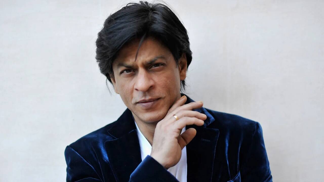SRK refused to bow down to underworld threats: 'I'm a Pathaan, shoot me'