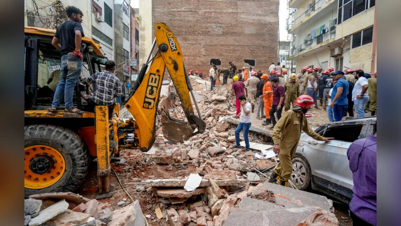 Watch: CCTV captures moment Delhi's Satya Niketan building collapses, leaving 6 dead