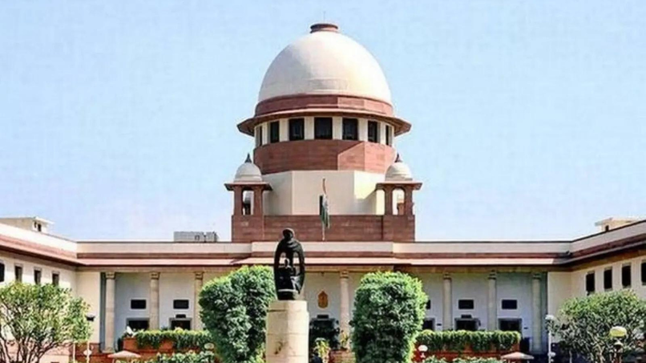 Supreme Court judge writes 4th letter to CJI against Raj HC judge