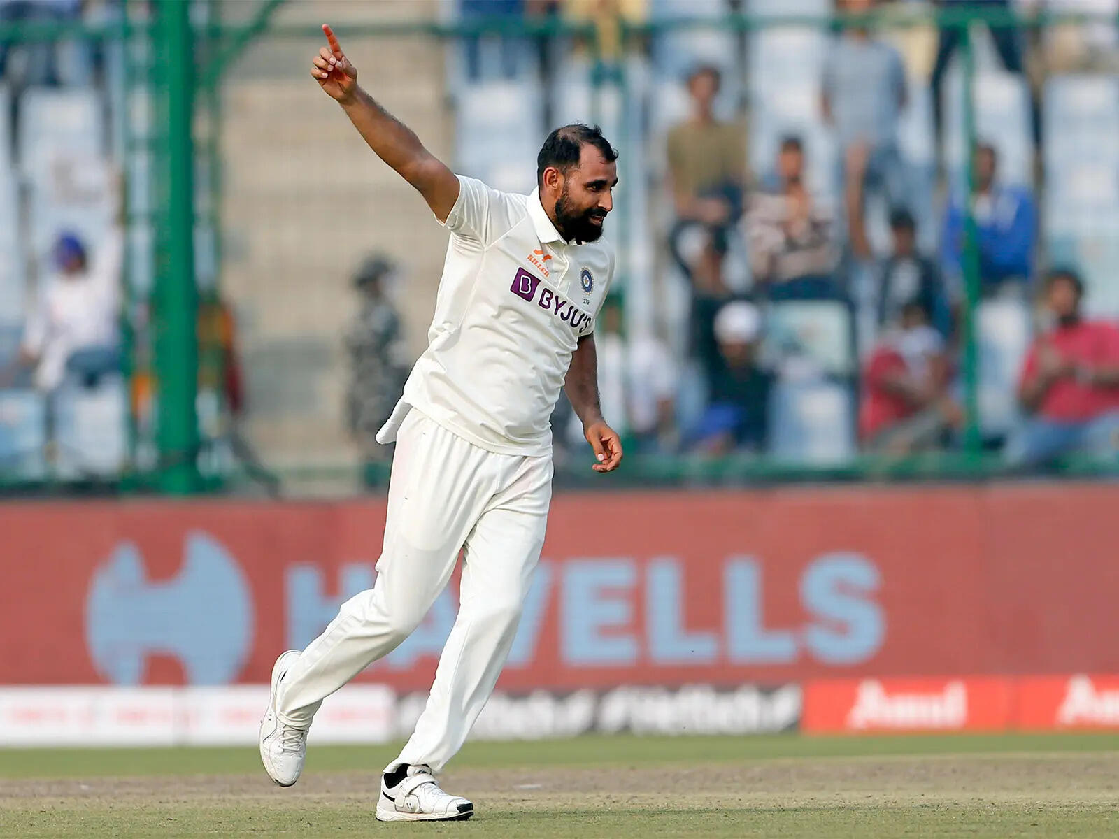 Duleep Trophy final Live: Shami strikes as South Zone reeling at four down