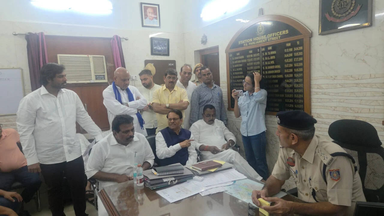 Kharge ‘purification’ row escalates as Congress MPs demand FIR from Delhi Police