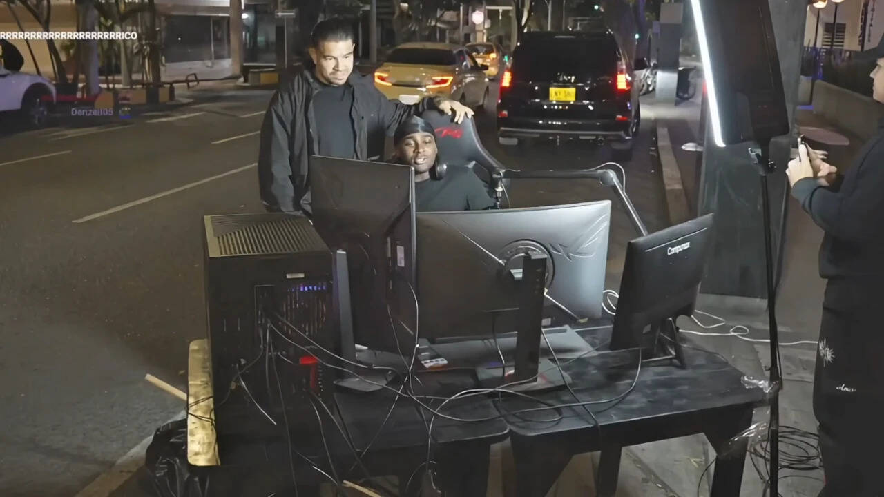 Motorcyclist Startles IRL Stream: Security rushes in on La Piquiña; viewers debate robbery risk