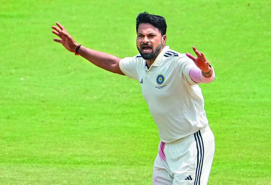 Duleep Trophy Final: Shami, Mukesh rattle South; East lead by 466 runs