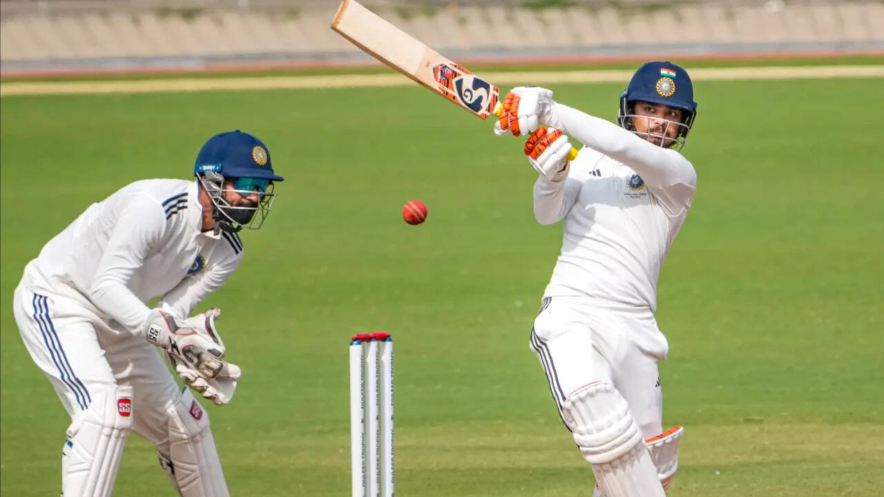Ishan 's East Zone on brink of Duleep Trophy triumph as lead swells to 584 runs on Day 4