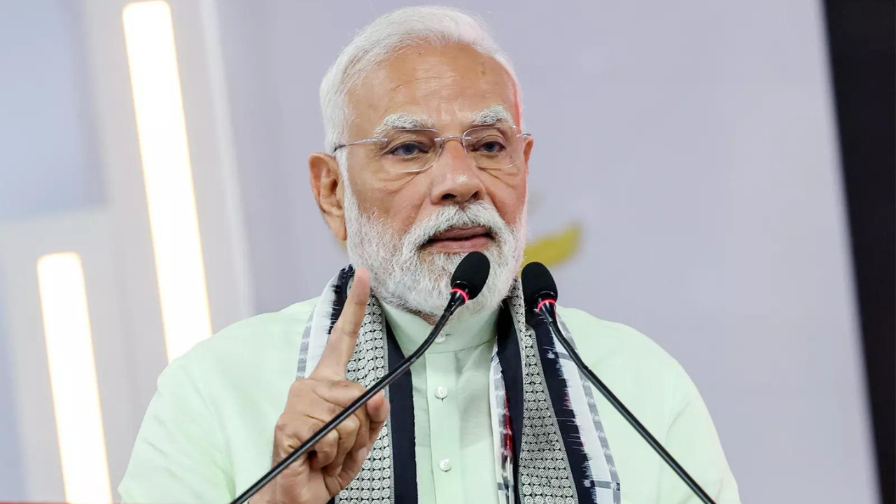 Make govt sites user-friendly, PM Modi tells mantris