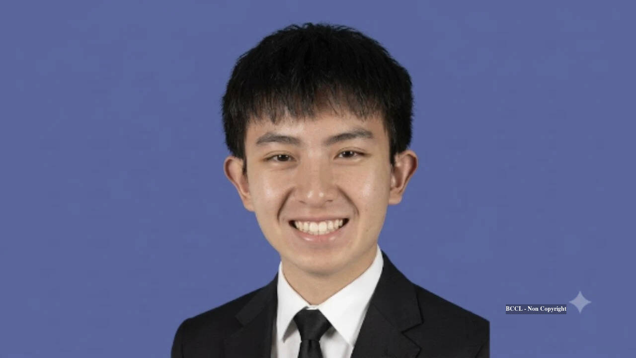 17-year-old turns cancer treatment decisions into a 72-card game for students