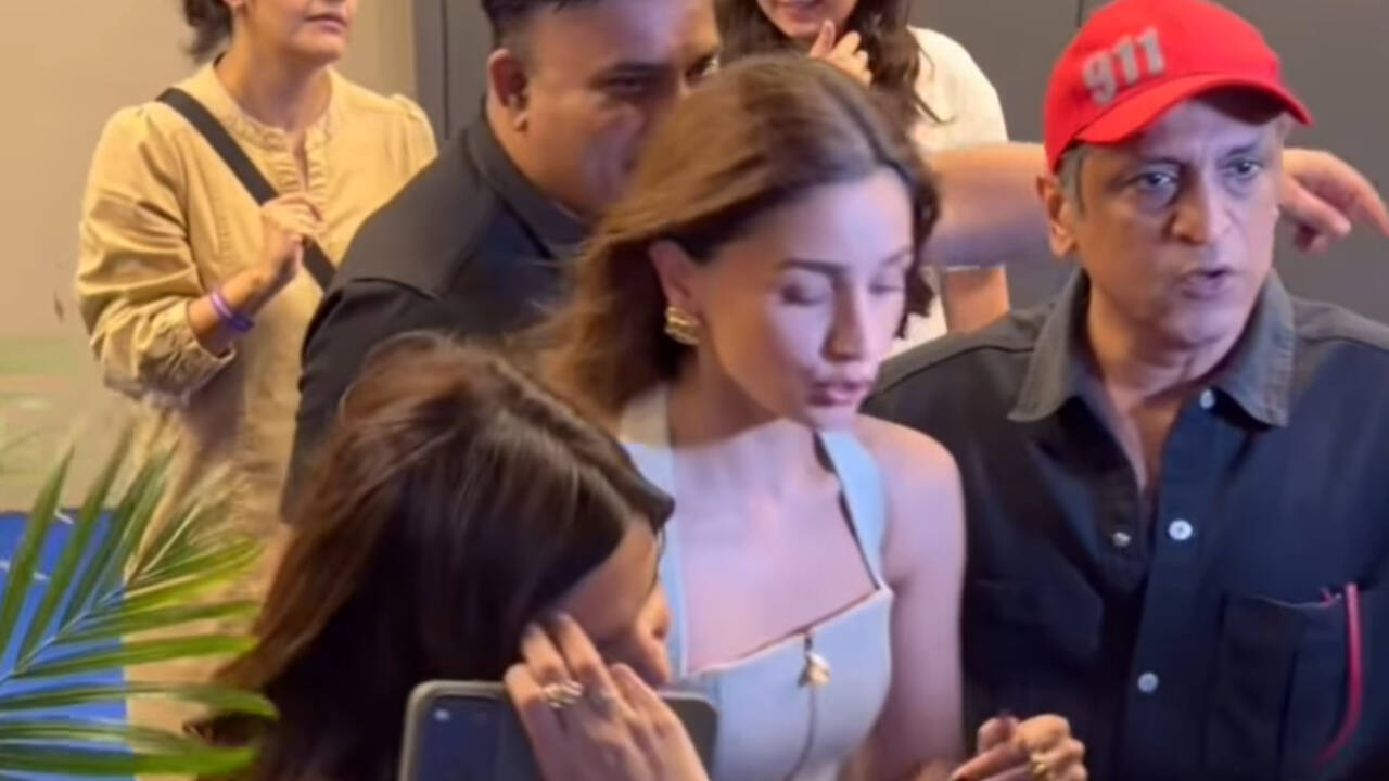 Alia’s bodyguard pushes away fan trying to click selfie - video