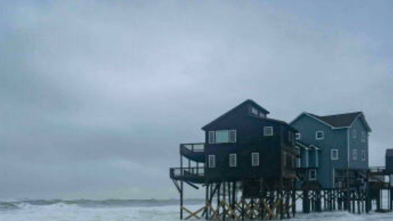 Heavy rain floods New Jersey roads, leaves 5,600 without power; vehicles stuck in rising waters