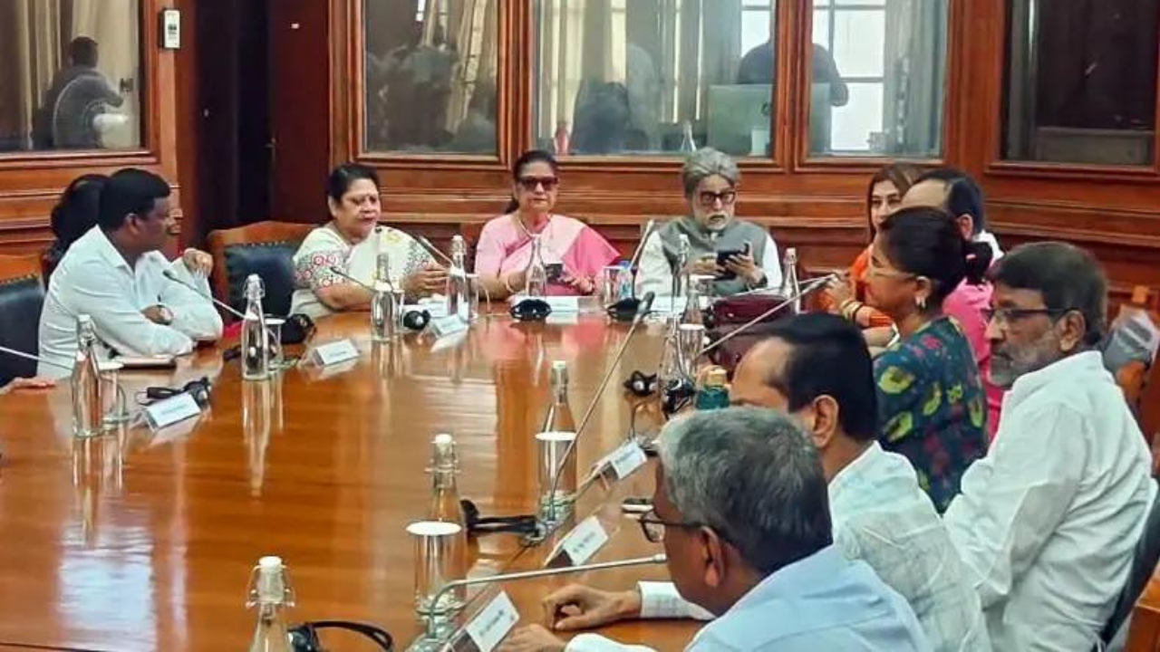 17 NCPI MPs to join BJP soon: Rebel TMC MP's big 'Durga Puja' claim