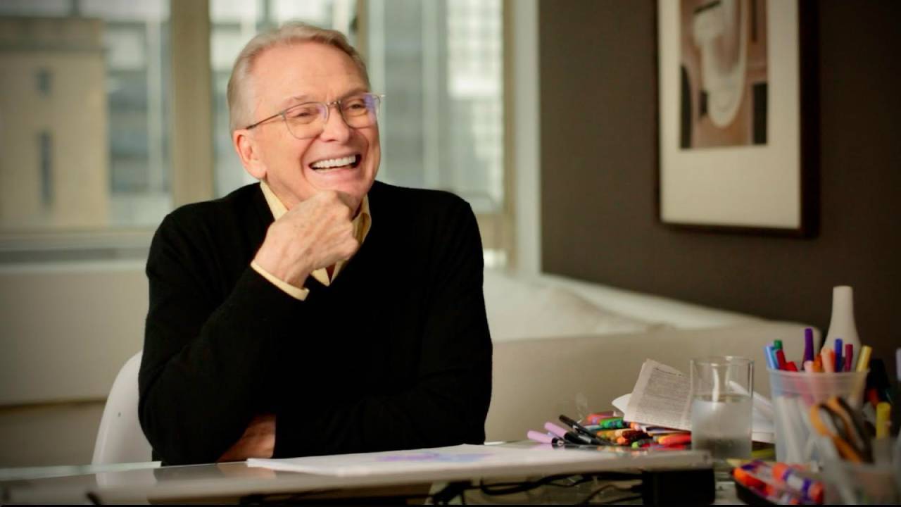 Legendary fashion designer Bob Mackie dies at 87