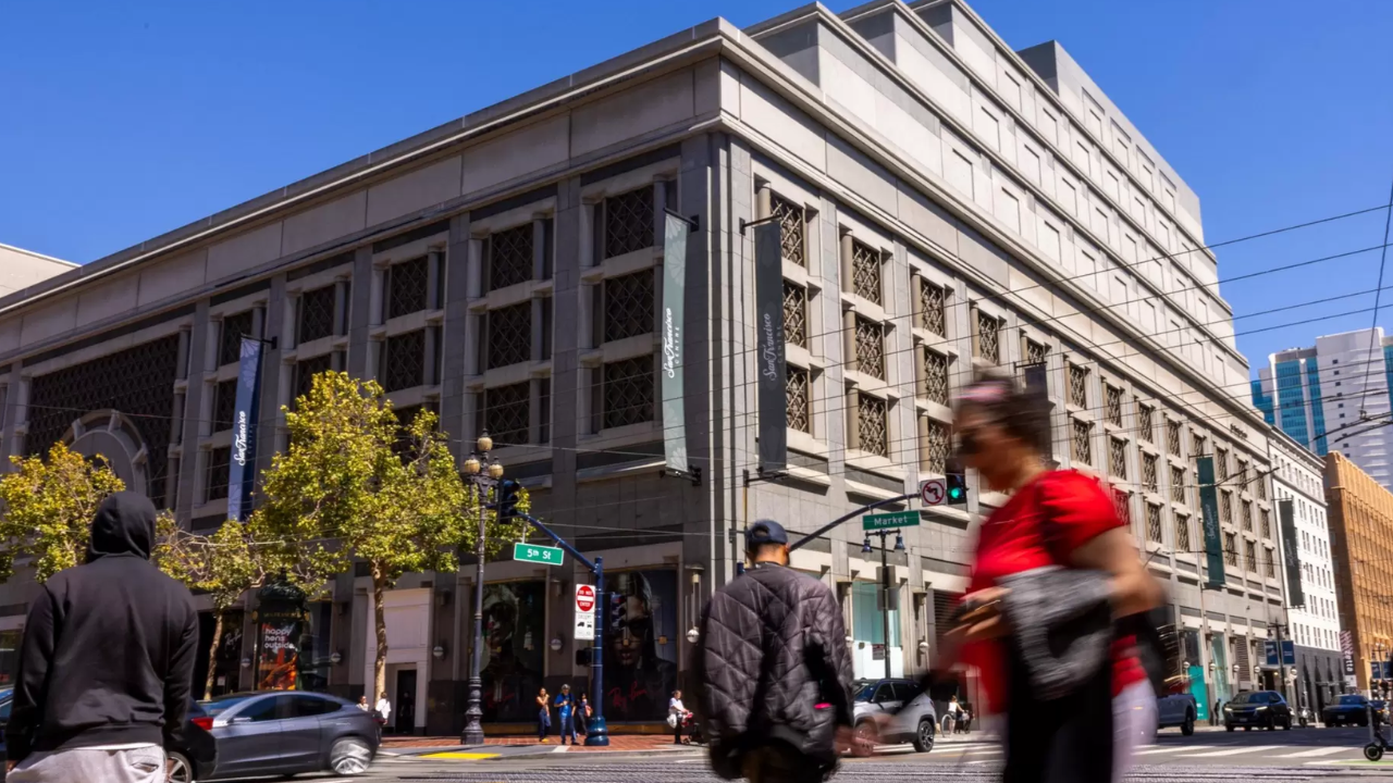 San Francisco mall may get 6 basketball courts, 8 volleyball courts and school