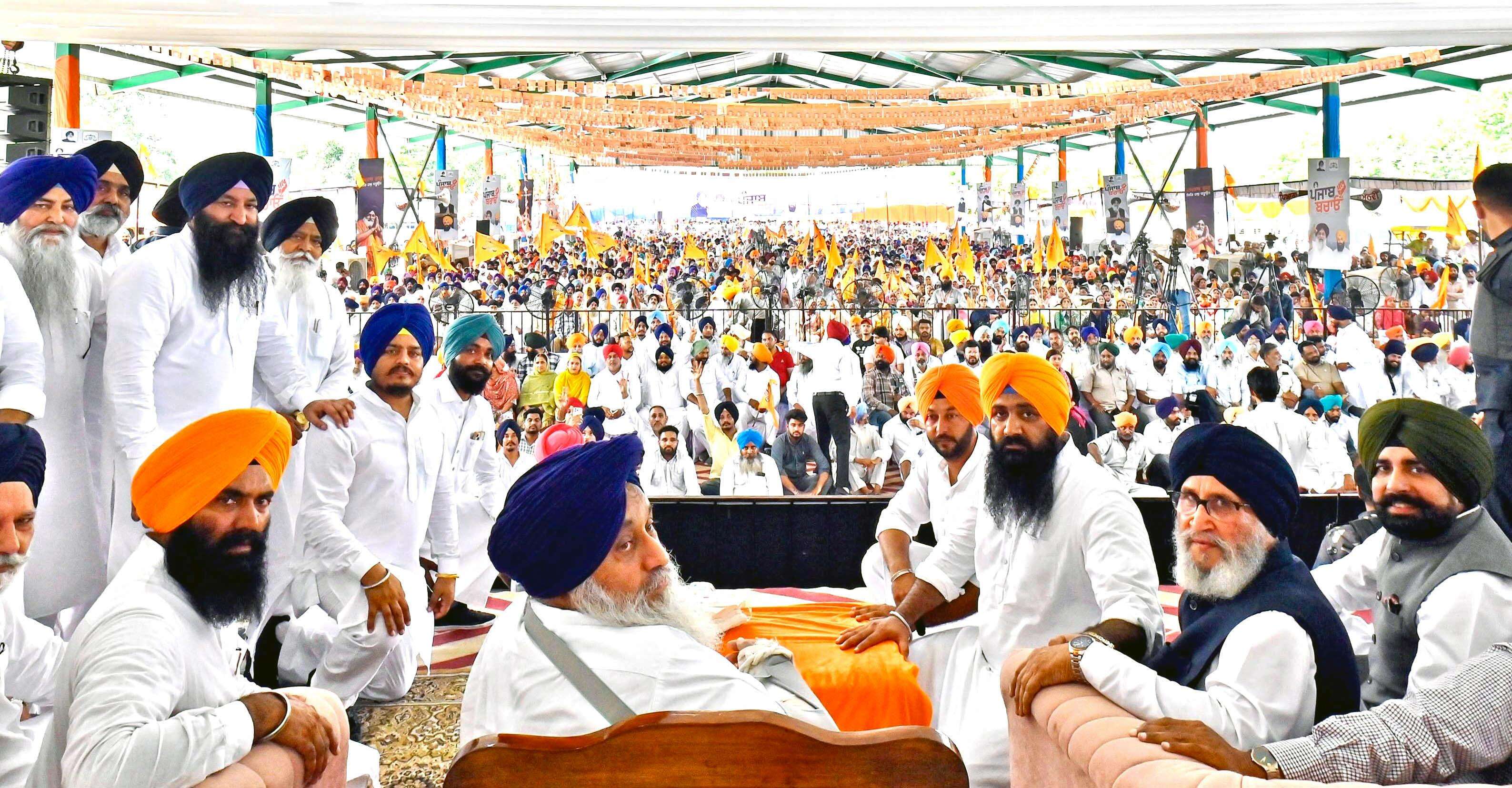 Civic Deterioration and Political Accountability on the Thoroughfares of Punjab