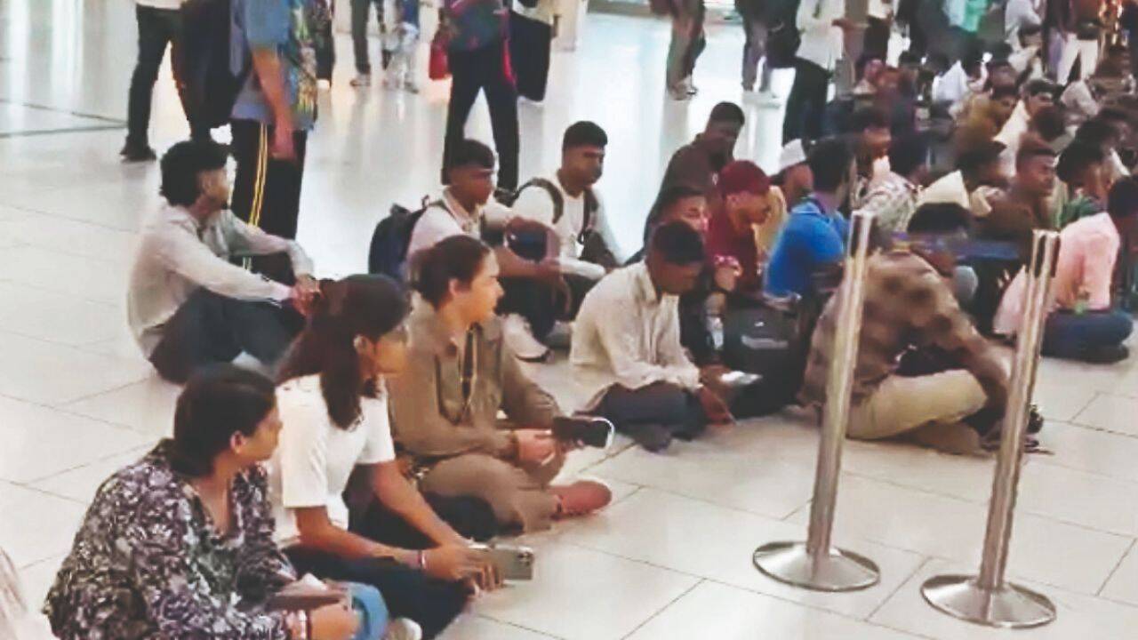 Passenger Revolt at Delhi Airport Exposes Deep Vulnerabilities in Domestic Aviation Reliability