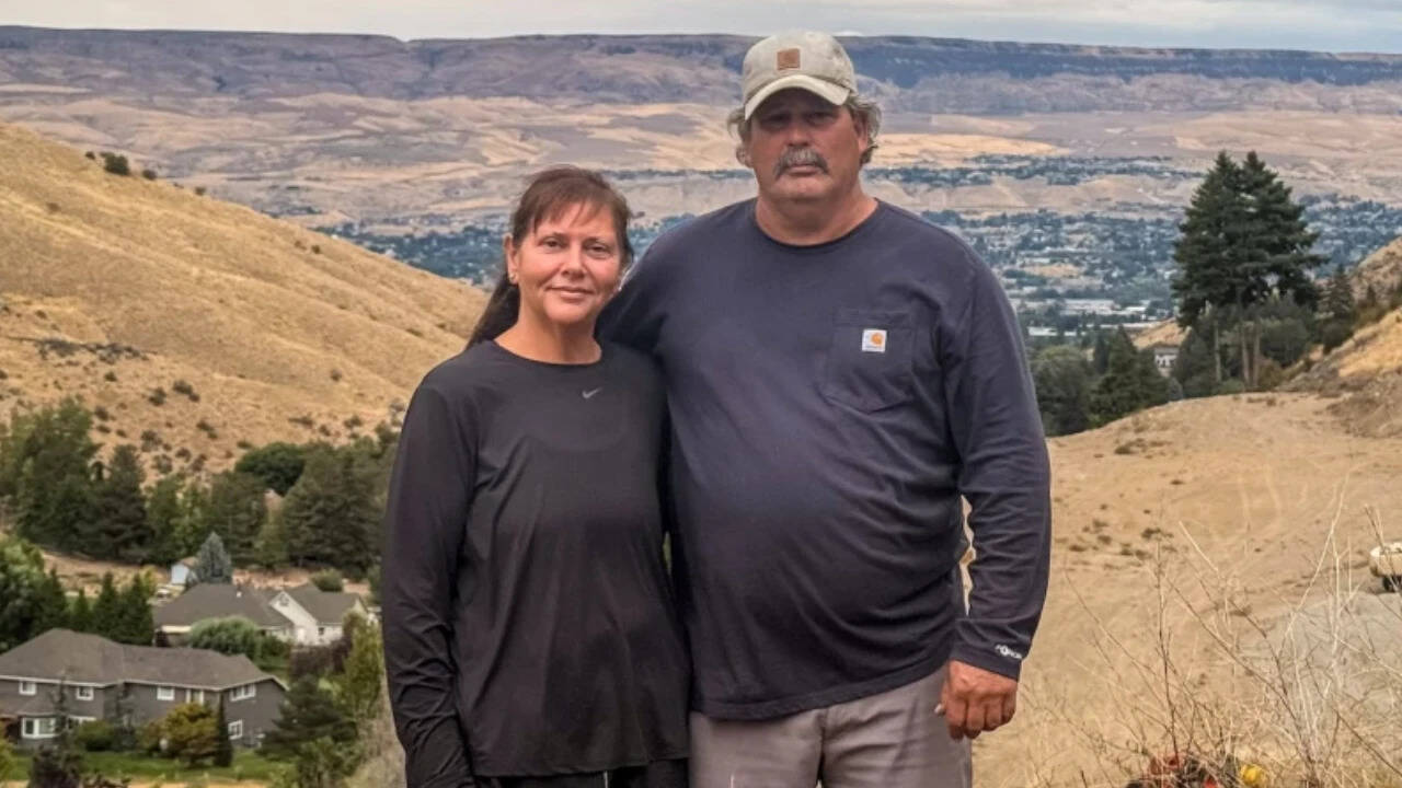 Washington couple spent $300,000 on home plans; state wants 44 acres surrendered