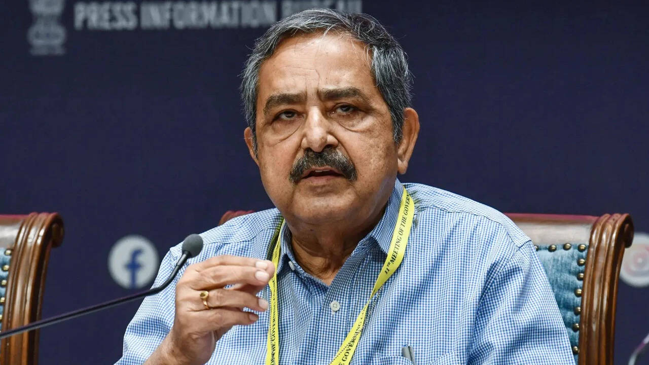 'Govt can't subsidise everything': Niti VC's 'bees & honey' defence for UPI charges
