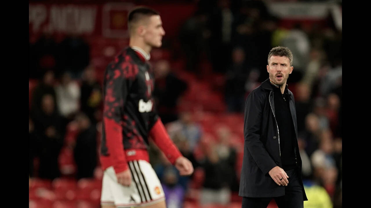 2-0 up, then 3-2 down: How Man United suffered stunning League Cup exit