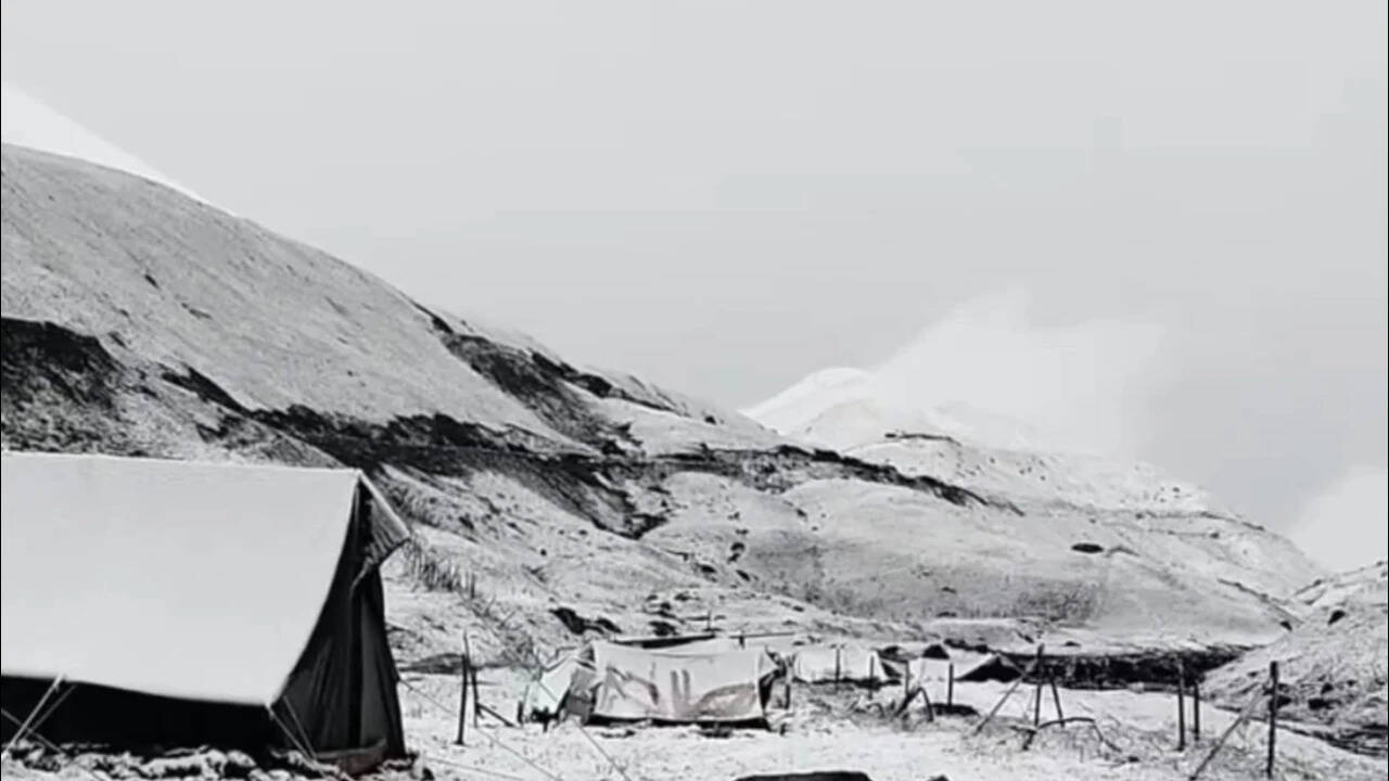 Kashmir turns white: Gulmarg, Gurez receive season’s first snowfall as rain lashes valley