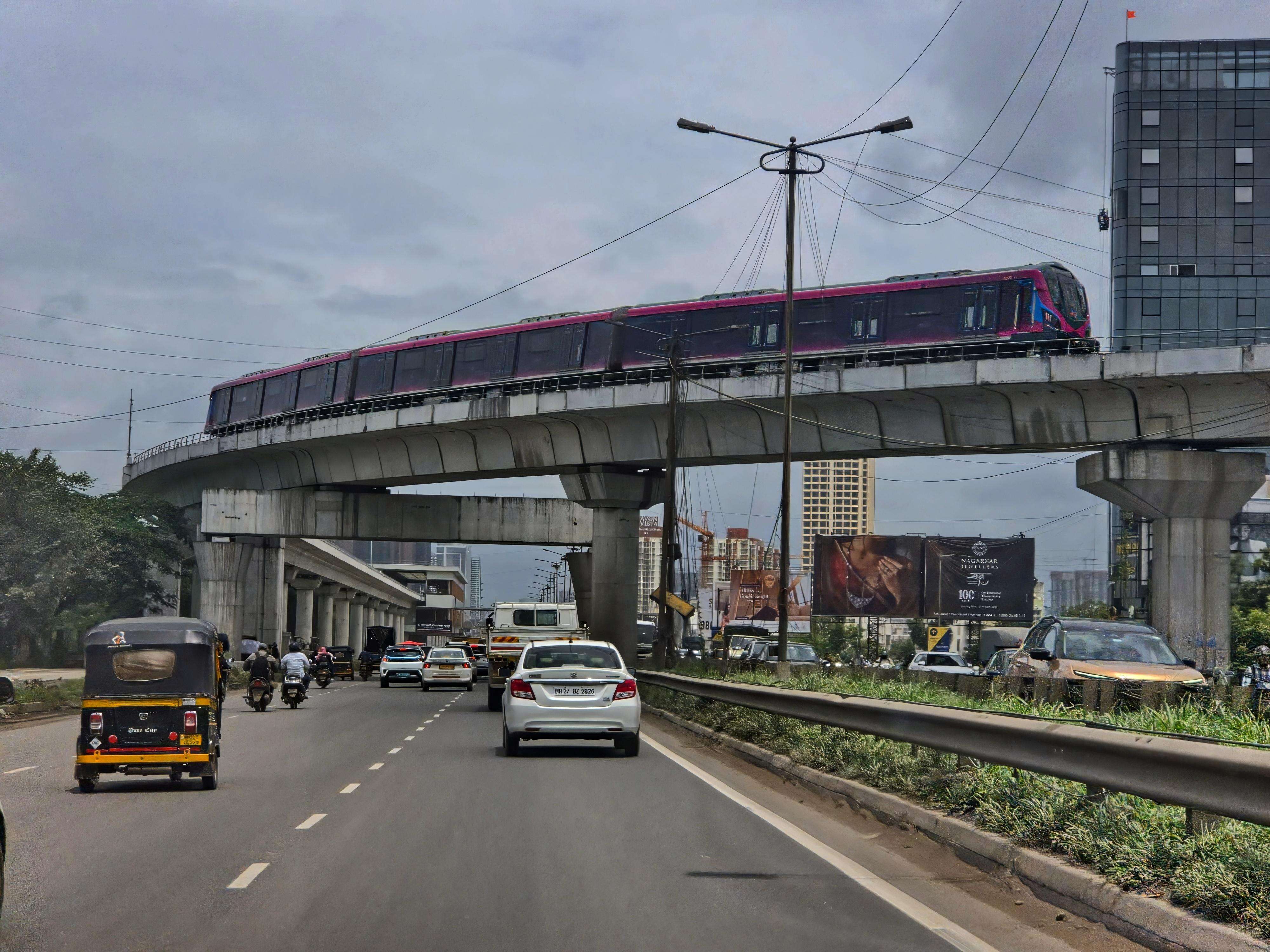 Urban Logistics and Faith: Pune Extends Transit Hours for Ganeshotsav