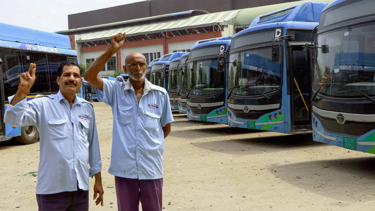 Delhi Transport Paralysis Deepens as Strike Enters Fourth Consequential Day