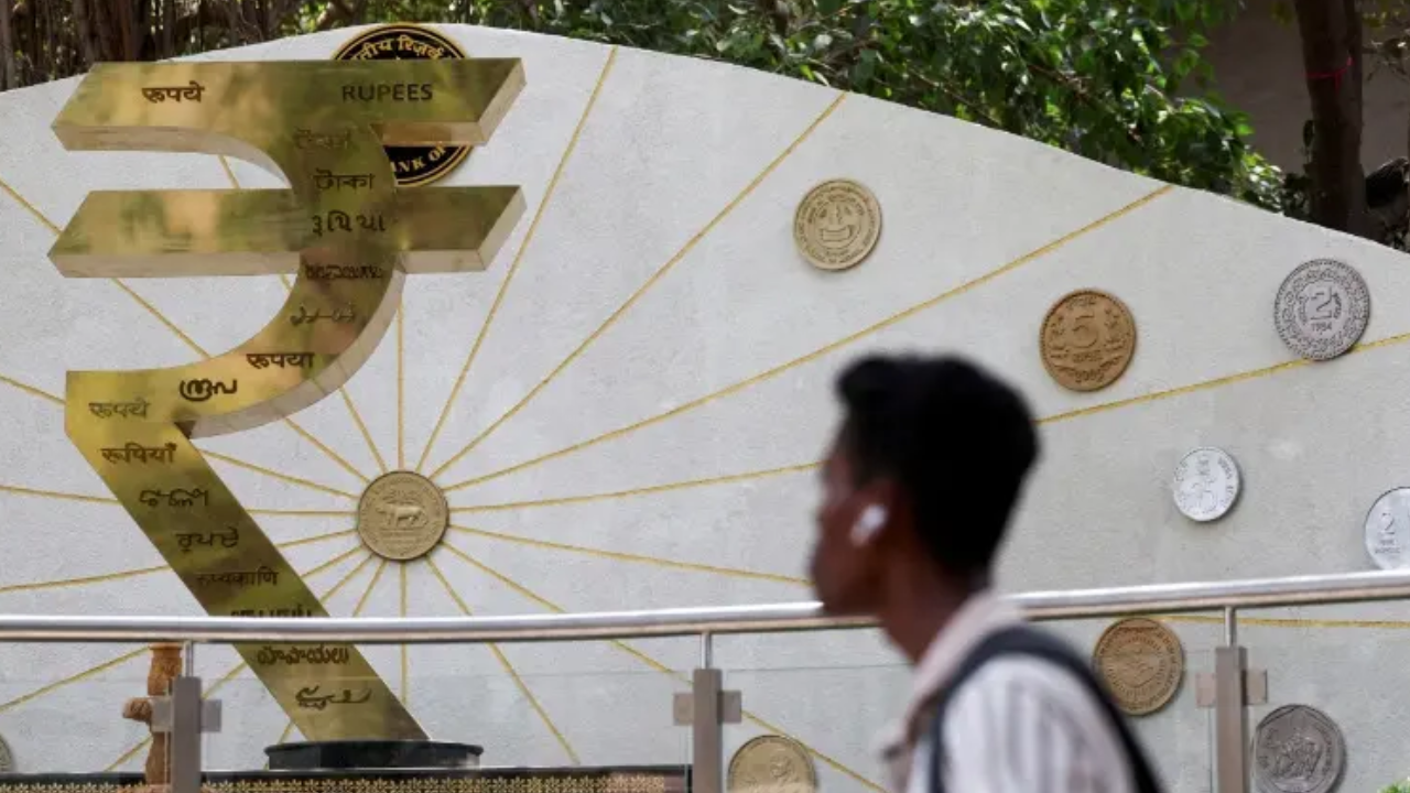 Rupee rebounds 16 paise to 95.73 from over two-month low on crude relief