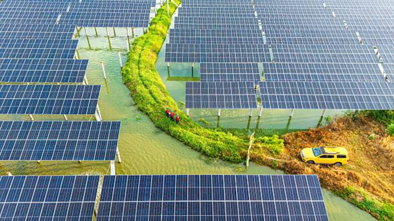Google, Bill Gates's fund invests $31.8M in California startup aiming to build solar farm using robots