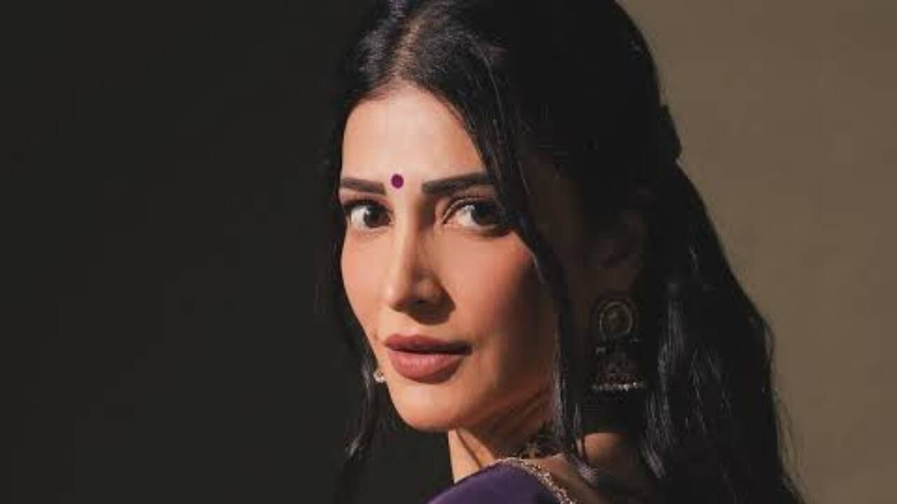 Shruti Hassan says she prayed about thousand times that men get periods