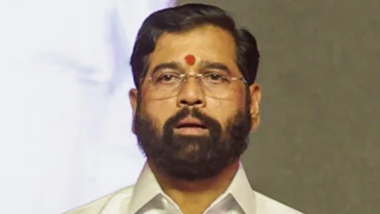 Lost Mobile Device Belonging to Eknath Shinde Safely Recovered Following British Flight Oversight
