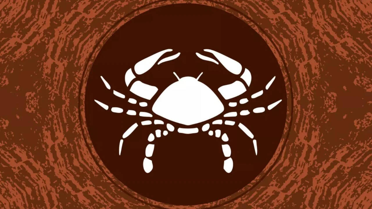 Daily Cancer Horoscope: Saturn shifts focus to long-term partners; lucky advice on commitment