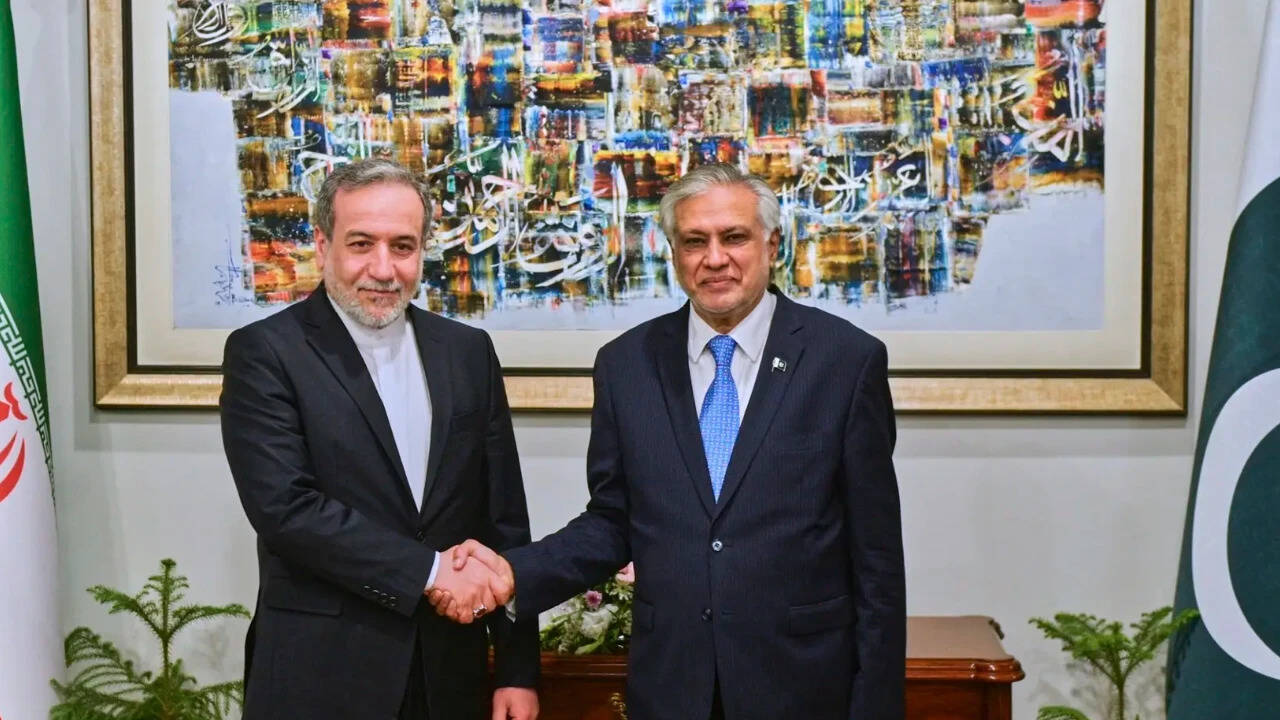 Pak FM dials Iran counterpart, urges uninterrupted energy supplies and safe passage of ships