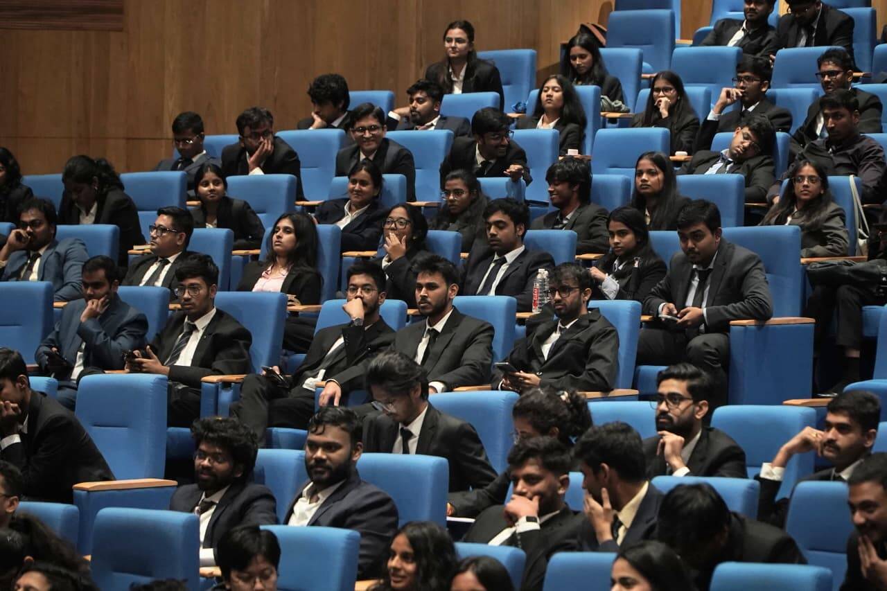 IIM Bodh Gaya Conclave Examines Artificial Intelligence Integration in Modern Corporate Workplaces