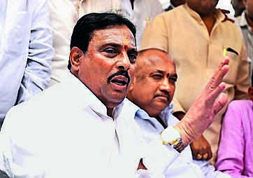 Telangana Opposition Directs Pressure Toward Remaining Defector Lawmakers