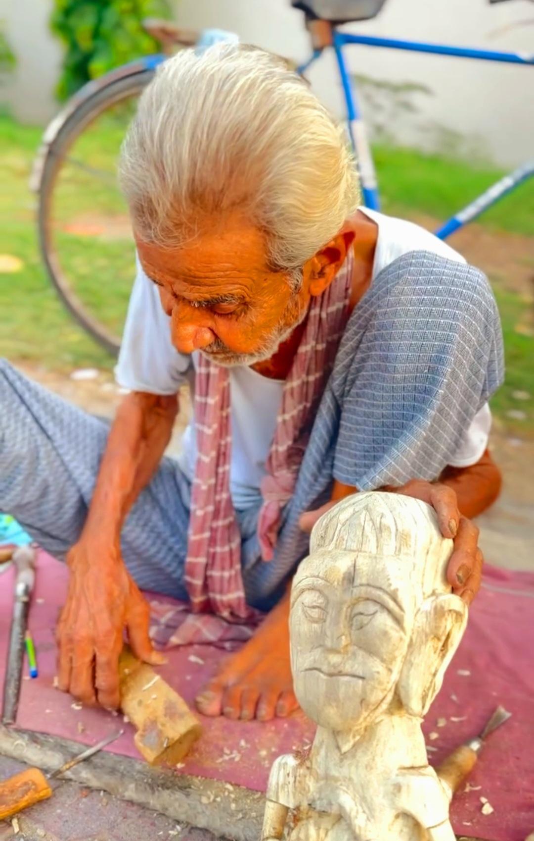 Artisanal Heritage and Communal Harmony Converge Through Traditional Sculptural Craftsmanship in Lucknow