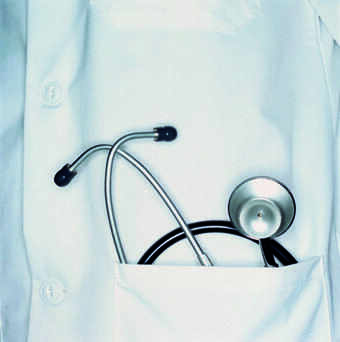 Maharashtra Medical Educators Resist Proposed Elimination of Teaching Positions