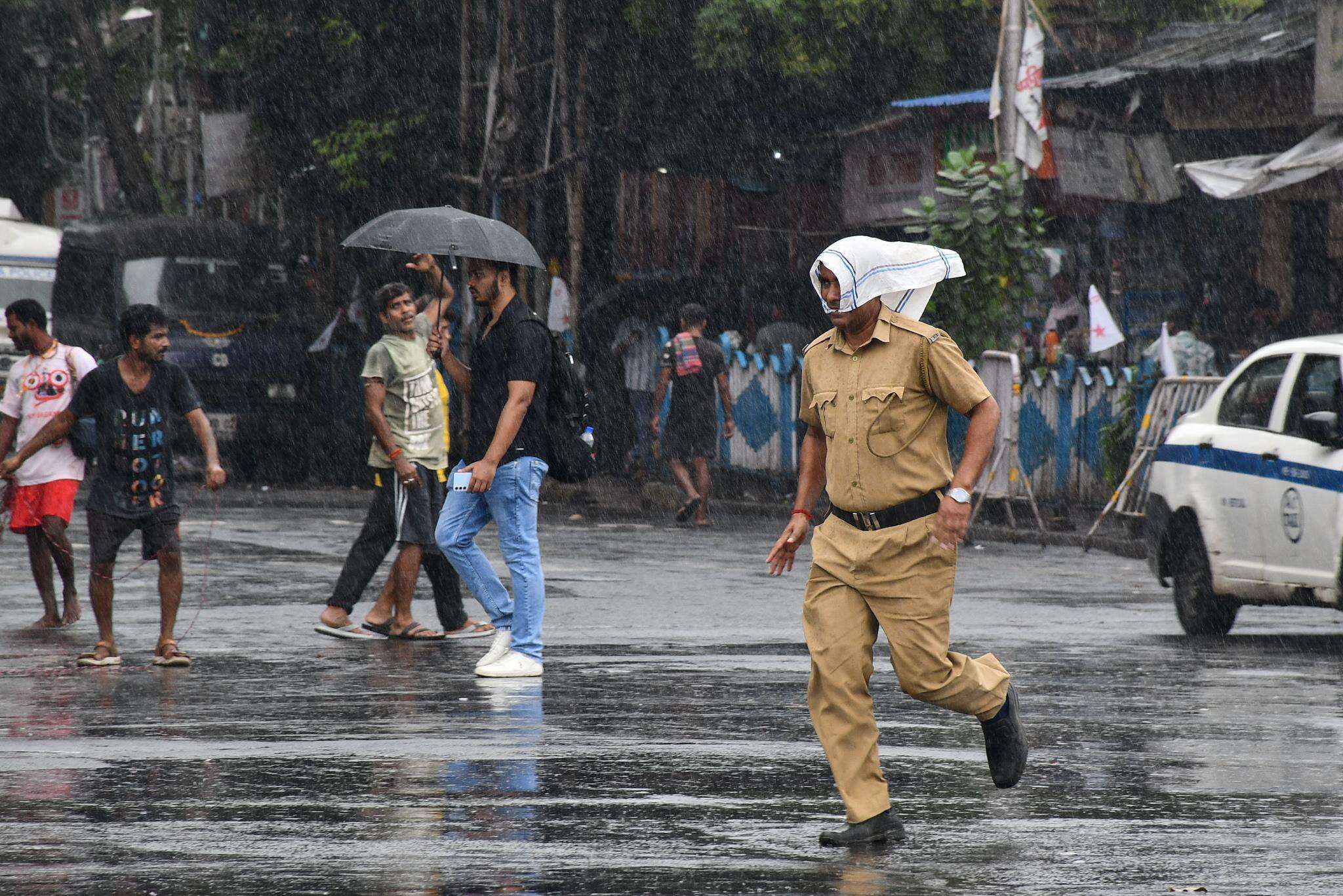 Meteorological Warning Issued as Deep Depression Approaches Eastern Coastline